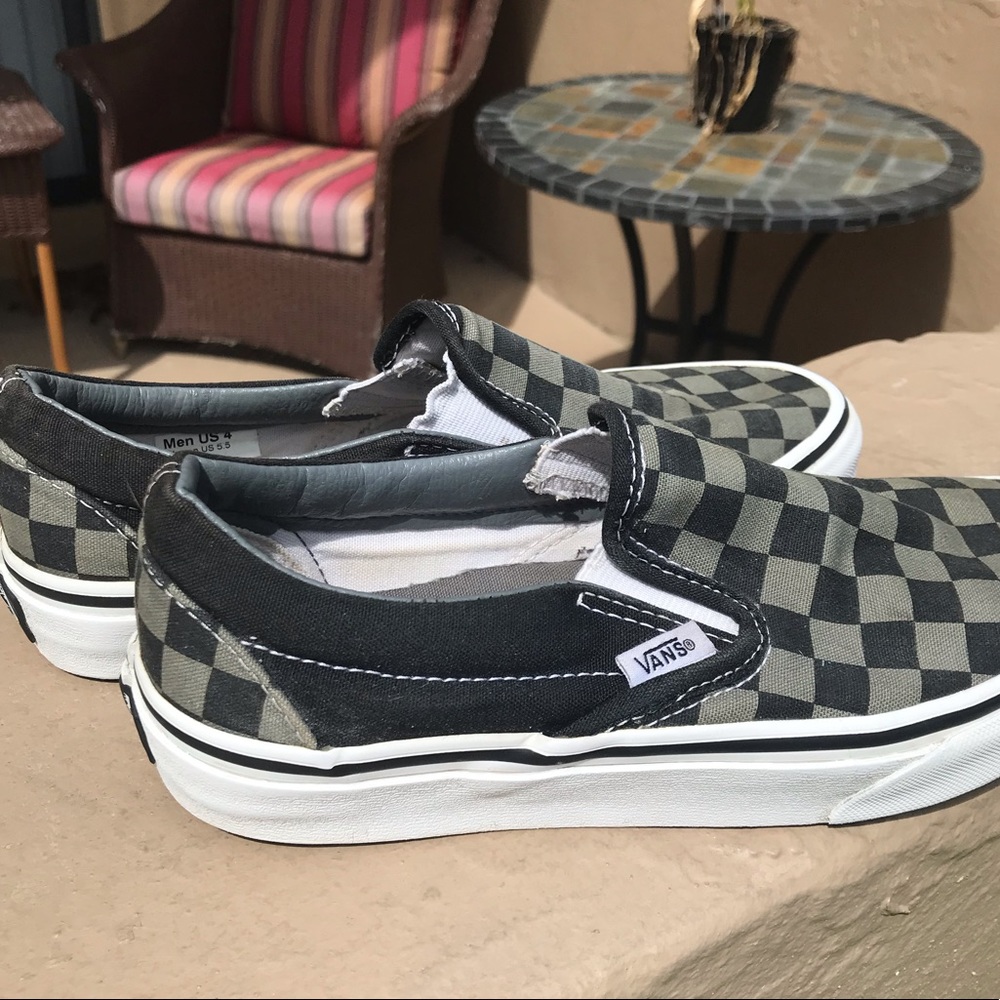 Vans  -  Casual Slip On